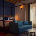 Antigua Trece Hotel Fusion
