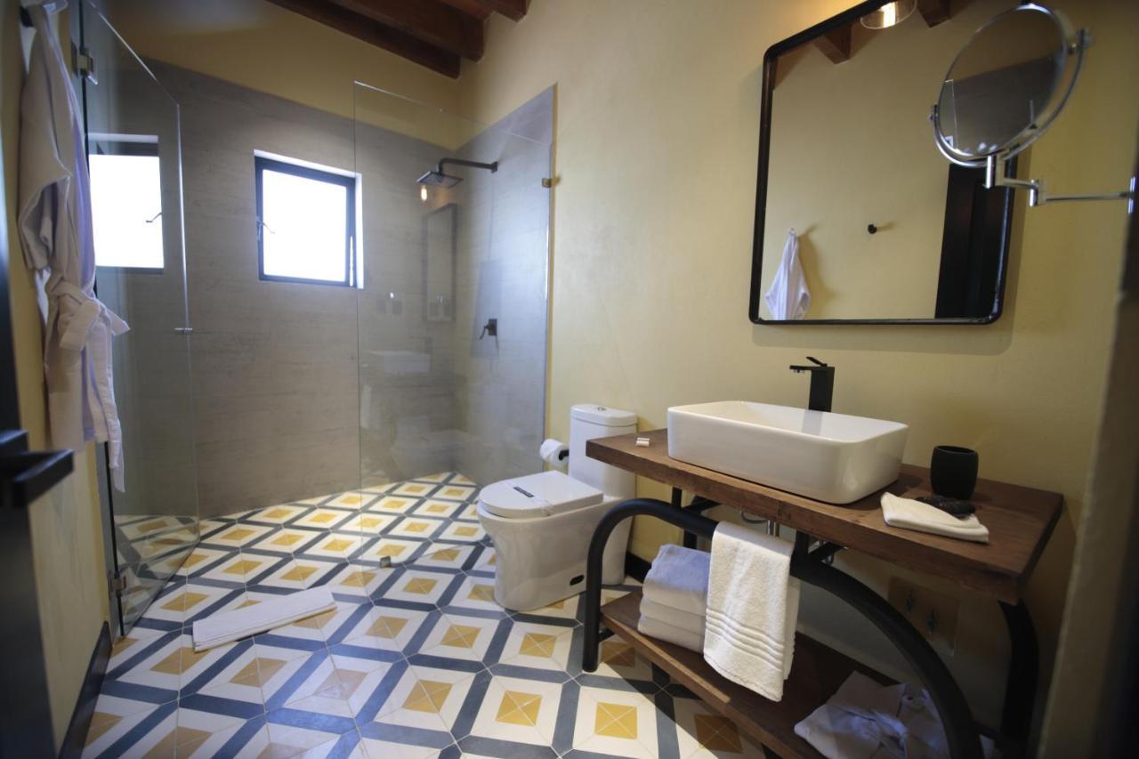 Antigua Trece Fusion Hotel 3*