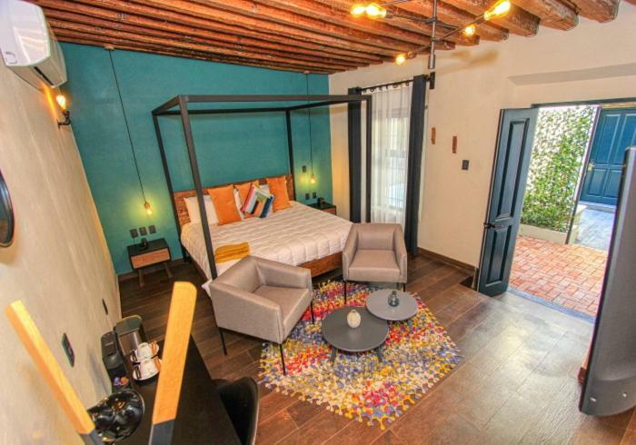 Antigua Trece Fusion Hotel 3*