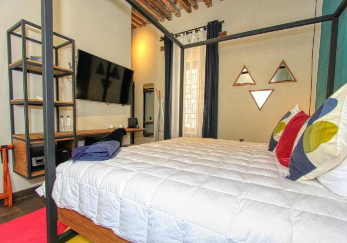 Antigua Trece Fusion Hotel